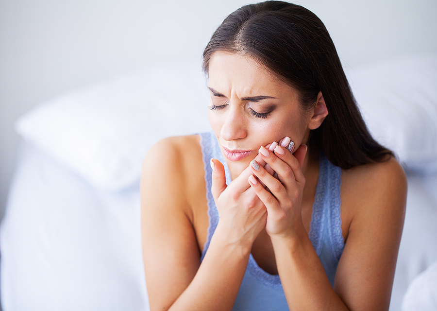 Tooth Extraction Anxiety? Here’s How We Help You Feel Comfortable With Sedation Dentistry
